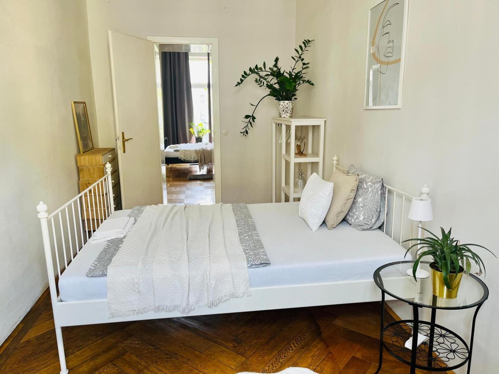 Beautiful City Centre Apartment Viena Exterior foto